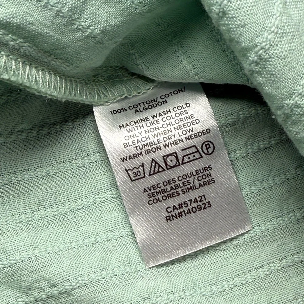 LOFT Women's Mint Green Lace Trim Pintuck Button Up Shirt Size XS‎